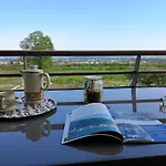 Elioj House Villa *