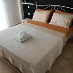 Elioj House *