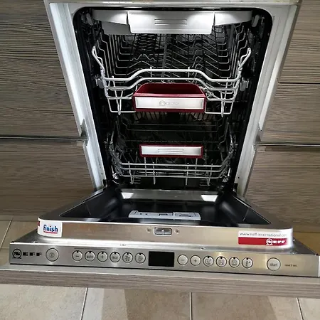 فيلة Elioj House