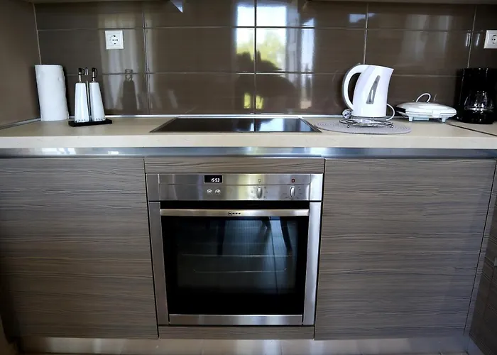 Elioj House Villa *